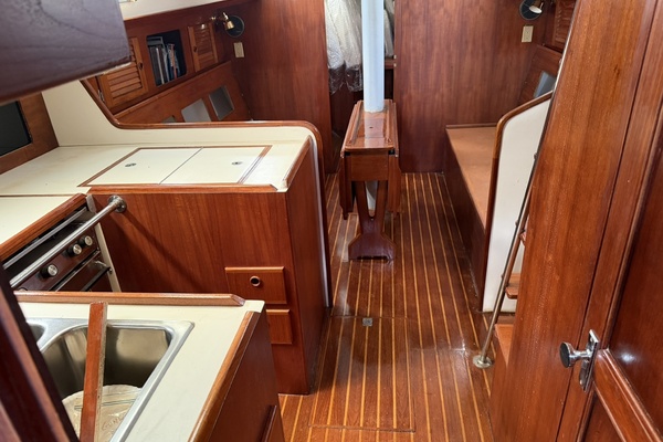 PANACEA 42ft Pearson Yacht For Sale