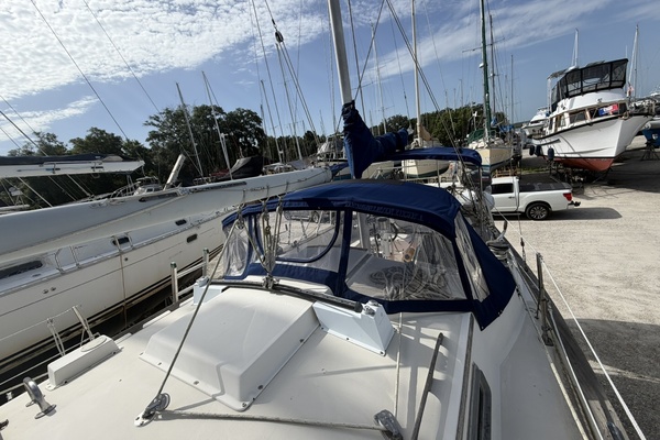 PANACEA 42ft Pearson Yacht For Sale