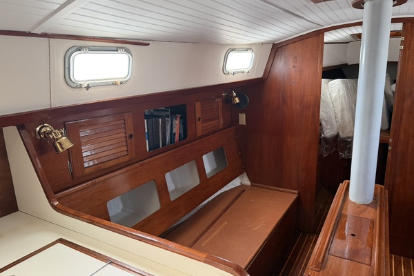 PANACEA 42ft Pearson Yacht For Sale
