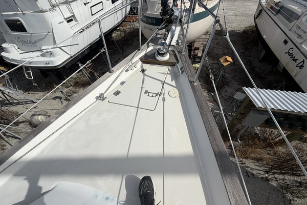 PANACEA 42ft Pearson Yacht For Sale