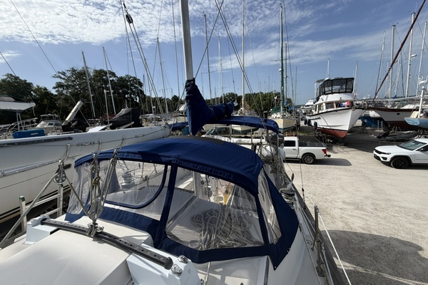 PANACEA 42ft Pearson Yacht For Sale