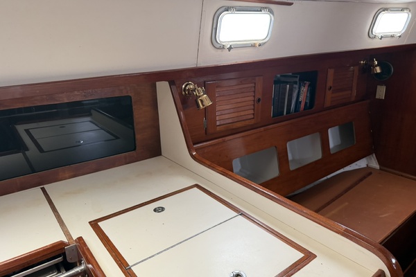 PANACEA 42ft Pearson Yacht For Sale