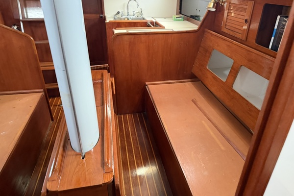PANACEA 42ft Pearson Yacht For Sale