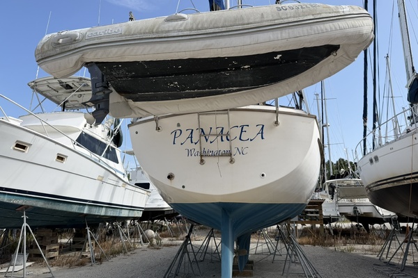 PANACEA 42ft Pearson Yacht For Sale