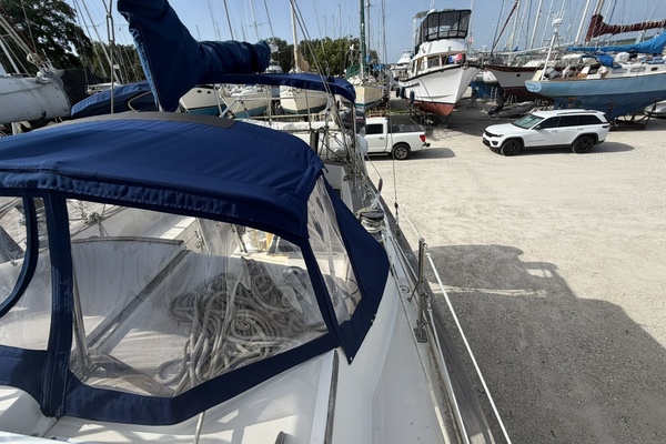 PANACEA 42ft Pearson Yacht For Sale