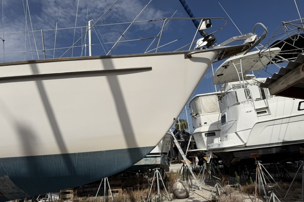 PANACEA 42ft Pearson Yacht For Sale