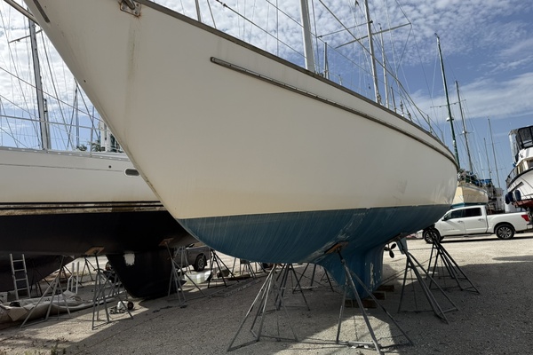 PANACEA 42ft Pearson Yacht For Sale