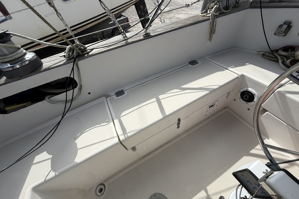 PANACEA 42ft Pearson Yacht For Sale