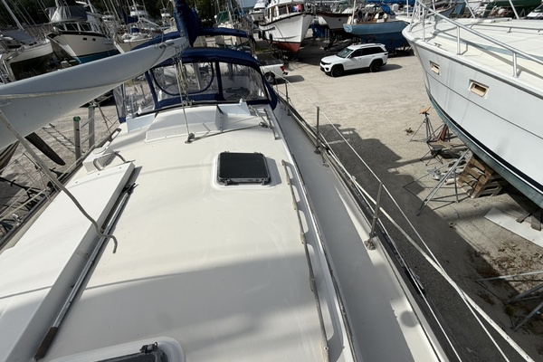 PANACEA 42ft Pearson Yacht For Sale