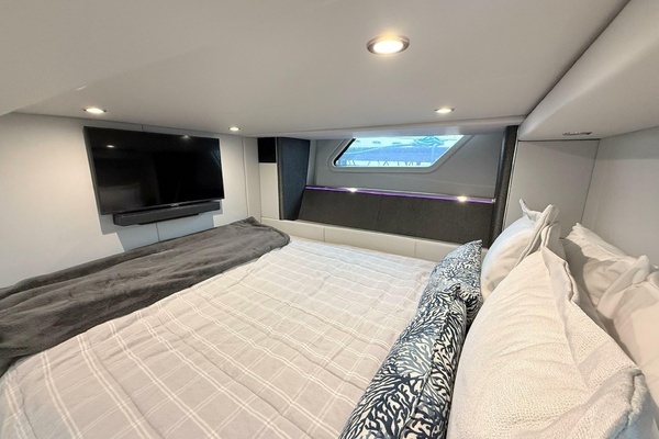Formula 500 Super Sport Crossover Yacht For Sale