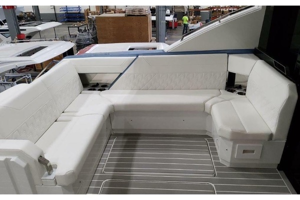 Formula 500 Super Sport Crossover Yacht For Sale