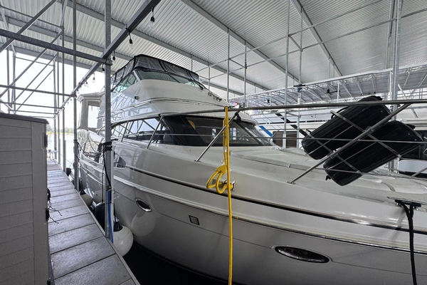 2004 Carver 46