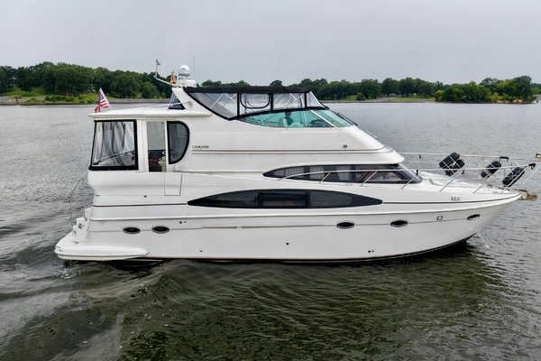 2004 Carver 46