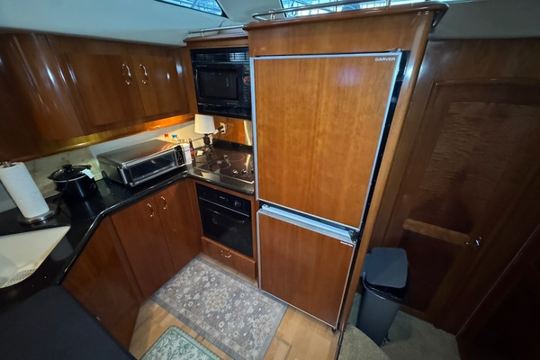 MO HEINE 46ft Carver Yacht For Sale