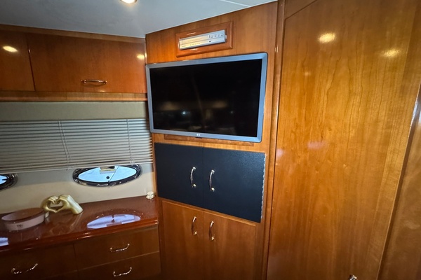 MO HEINE 46ft Carver Yacht For Sale