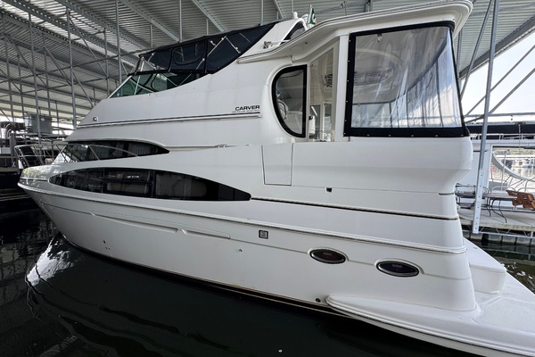 MO HEINE 46ft Carver Yacht For Sale