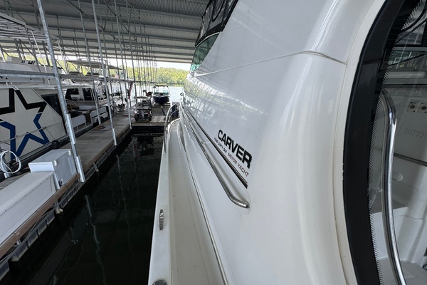 MO HEINE 46ft Carver Yacht For Sale