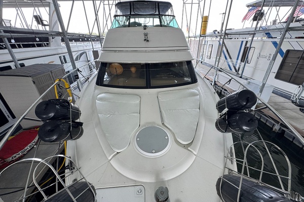 MO HEINE 46ft Carver Yacht For Sale
