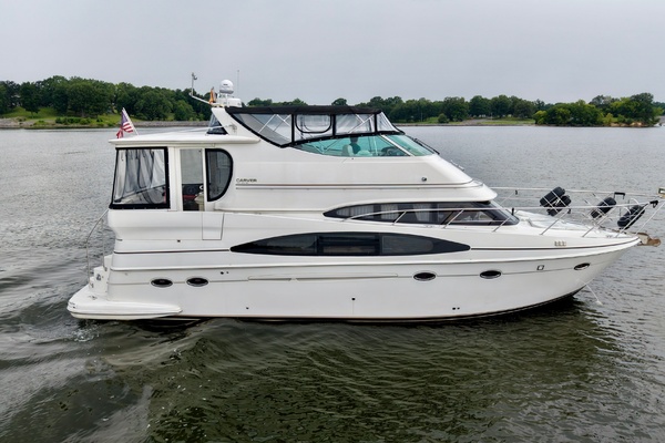 MO HEINE 46ft Carver Yacht For Sale
