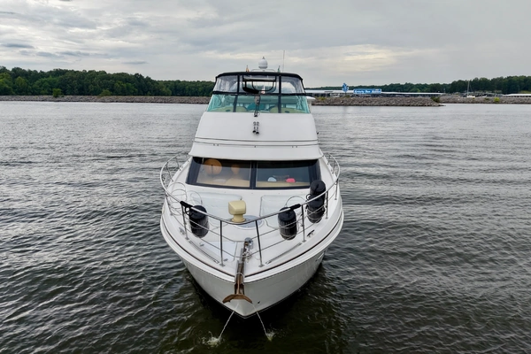 2004 Carver 46