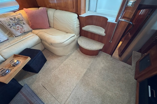 MO HEINE 46ft Carver Yacht For Sale