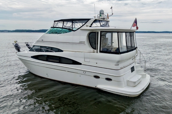 2004 Carver 46