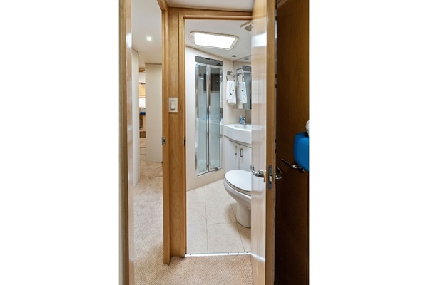 60ft Hatteras Yacht For Sale