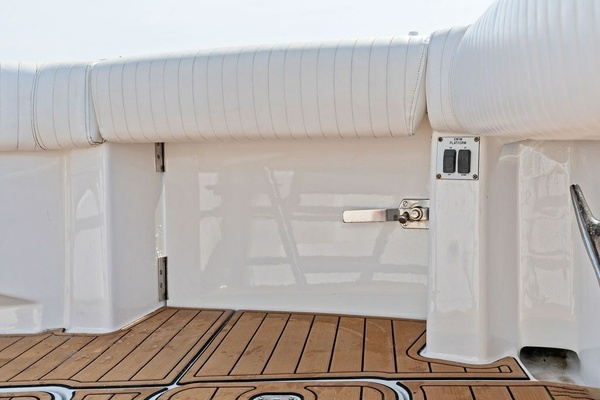 60ft Hatteras Yacht For Sale
