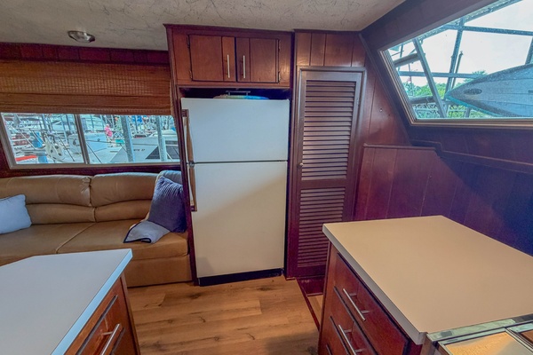 50ft Gibson Yacht For Sale
