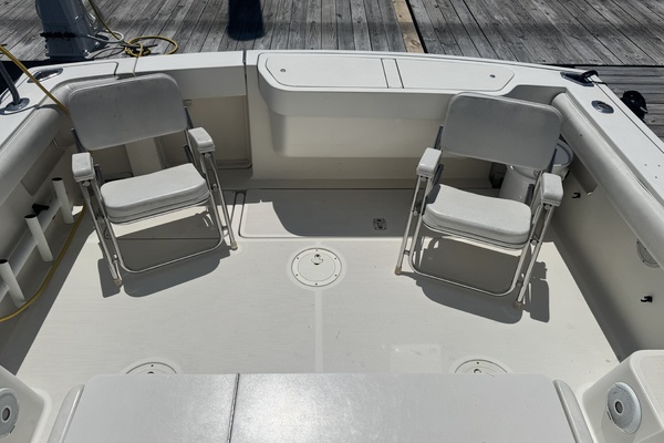 30ft Pursuit Yacht For Sale