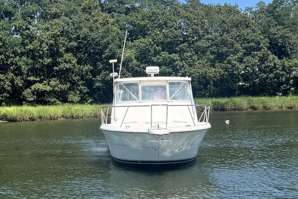 Photo of the 1996 Pursuit 3000 Offshore Express