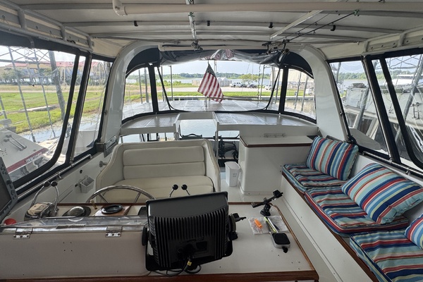 Delta Bliues 48ft Jefferson Yacht For Sale