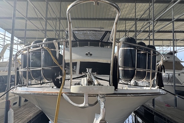 Delta Bliues 48ft Jefferson Yacht For Sale