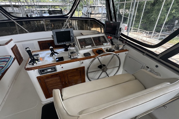 Delta Bliues 48ft Jefferson Yacht For Sale