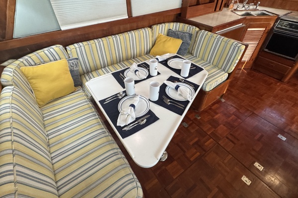 Delta Bliues 48ft Jefferson Yacht For Sale