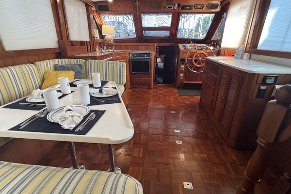 Delta Bliues 48ft Jefferson Yacht For Sale