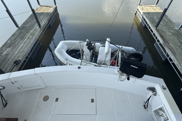 Delta Bliues 48ft Jefferson Yacht For Sale