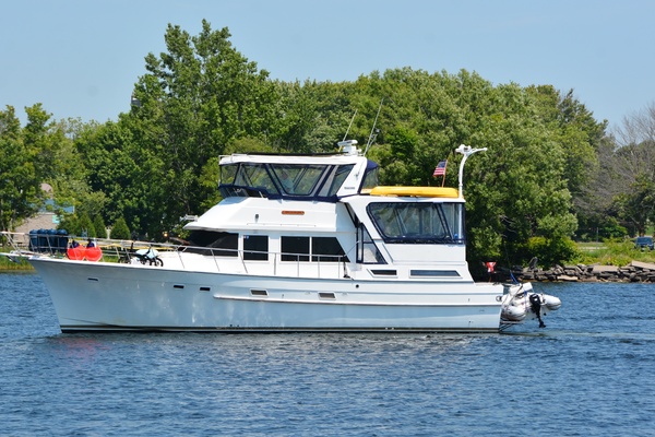 Delta Bliues 48ft Jefferson Yacht For Sale