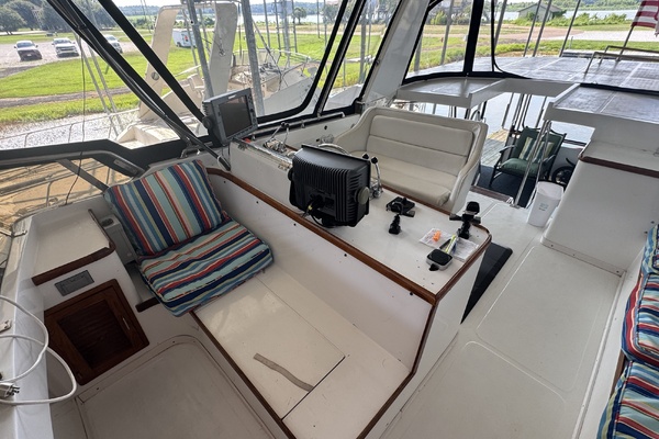 Delta Bliues 48ft Jefferson Yacht For Sale