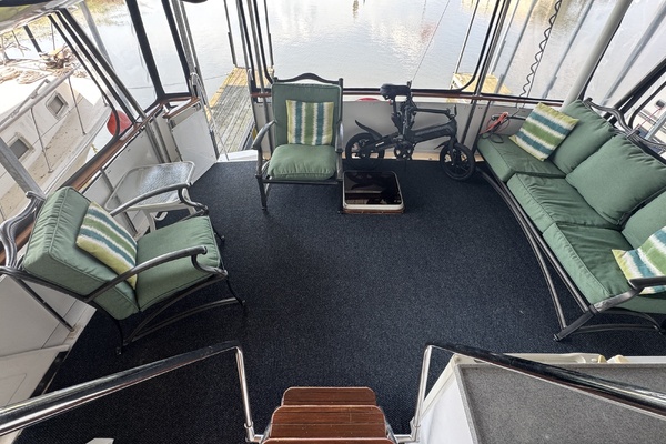 Delta Bliues 48ft Jefferson Yacht For Sale
