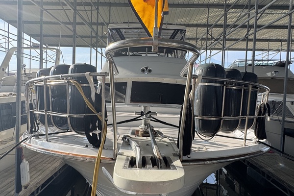 Delta Bliues 48ft Jefferson Yacht For Sale