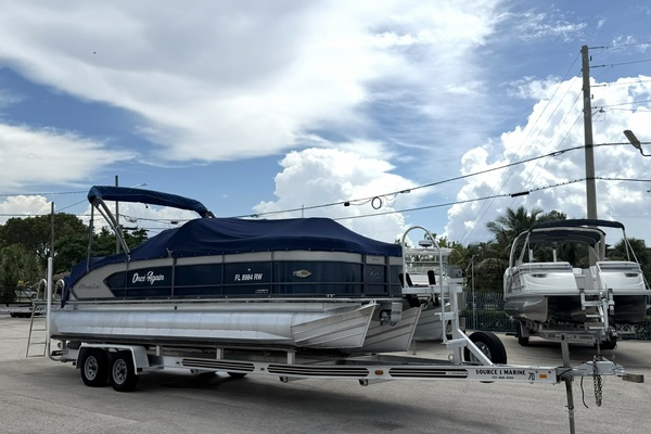 ONCE AGAIN 25ft Manitou Yacht For Sale