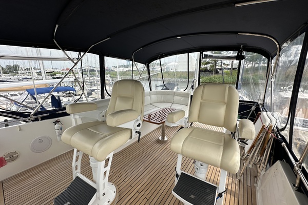 The 4th Quarter 46ft Grand Banks Yacht For Sale