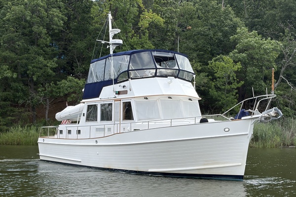 The 4th Quarter 46ft Grand Banks Yacht For Sale