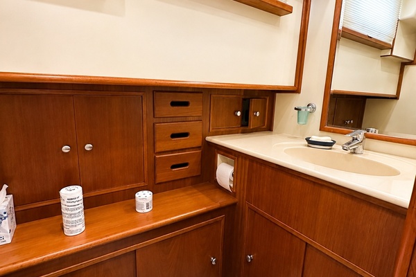The 4th Quarter 46ft Grand Banks Yacht For Sale