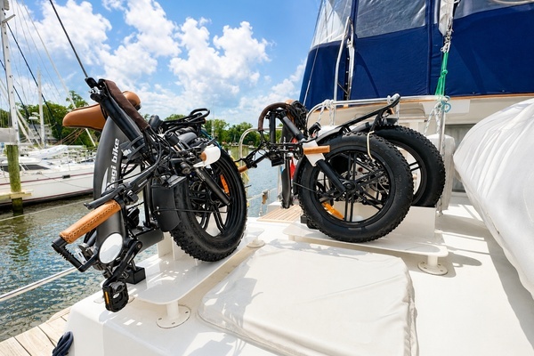 2004 Grand Banks 46