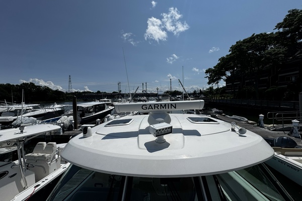 38ft Pursuit Yacht For Sale