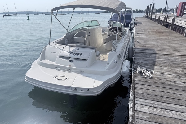 22ft Sea Ray Yacht For Sale