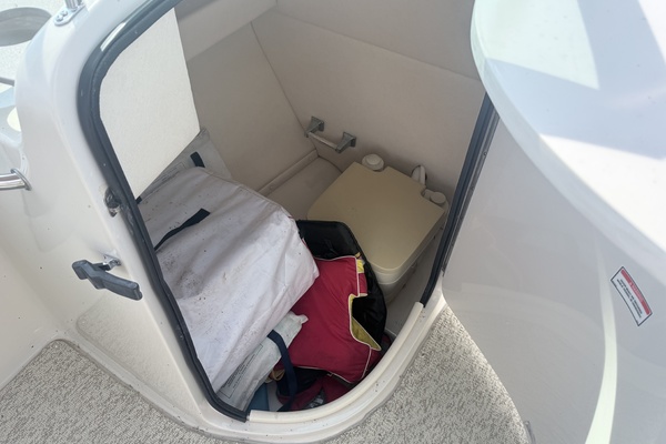 22ft Sea Ray Yacht For Sale