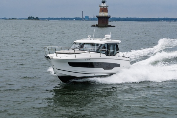 Timeout 34ft Jeanneau Yacht For Sale